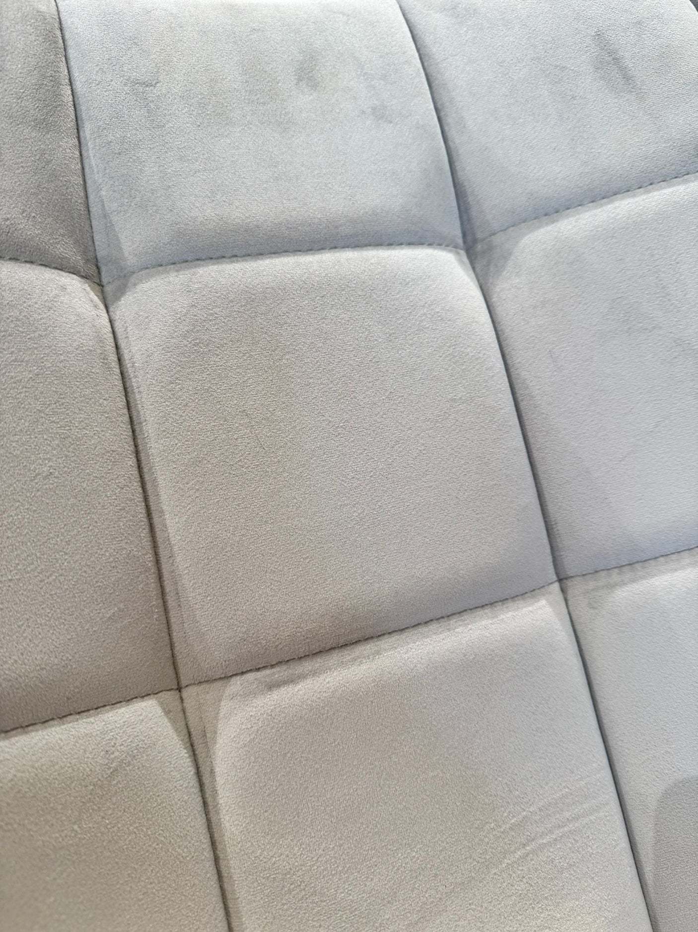 Silla Victoria Giratoria Pata Blanca Tela Design 108-52 Velour